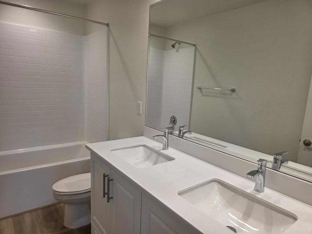 725 Kingbird Loop Oceanside, CA 92058 - Photo 31 of 47 Gallery Image 31