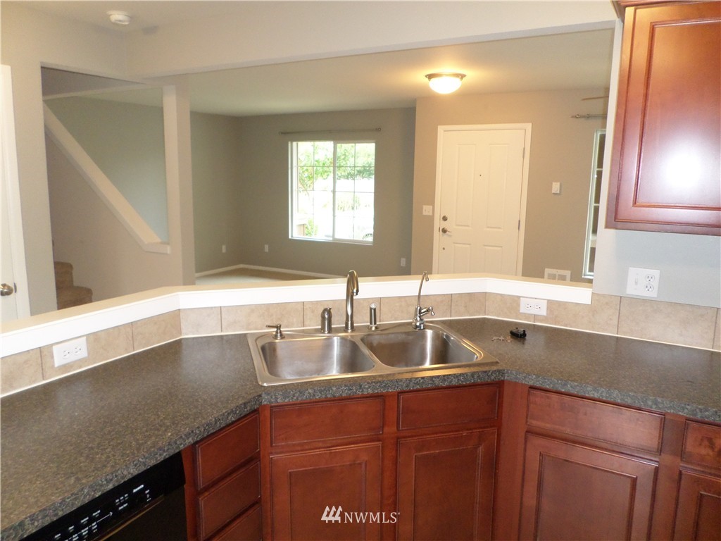 6612 Ruddell Road Southeast Lacey, WA 98513 - Photo 6 of 24 Gallery Image 6
