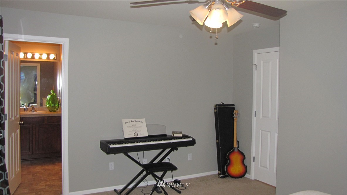 6612 Ruddell Road Southeast Lacey, WA 98513 - Photo 9 of 24 Gallery Image 9