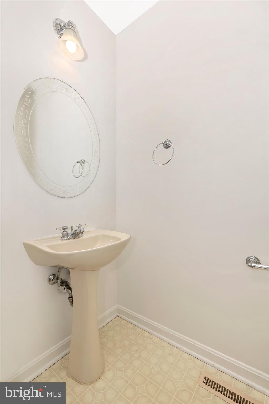 2209 Wetherburne Way Frederick, MD 21702 - Photo 20 of 63 Gallery Image 20