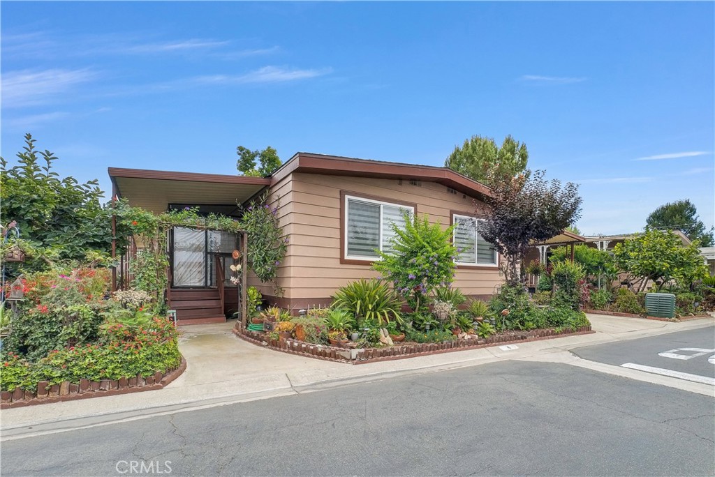 11250 Beach, Unit 4 Stanton, CA 90680 - Photo 2 of 21