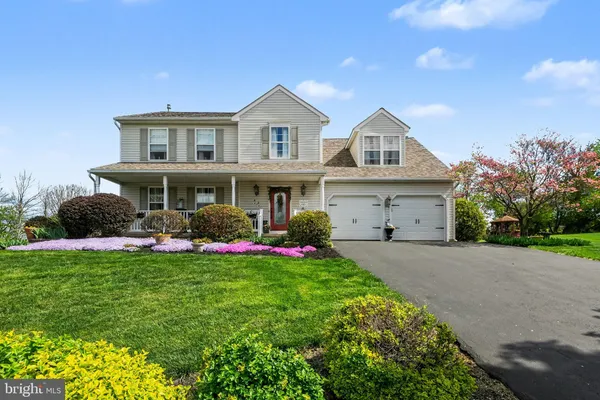 $629,900 | 33 Cubbler Court, Bechtelsville, PA 19505