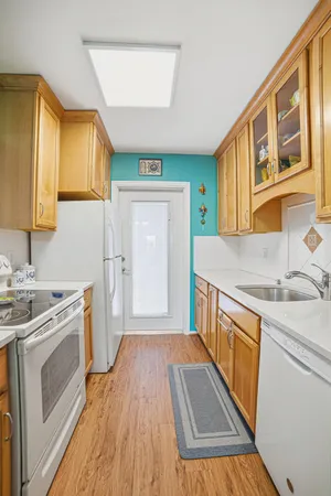 $219,600 | 112 Doolen Court, Unit 302, North Palm Beach, FL 33408