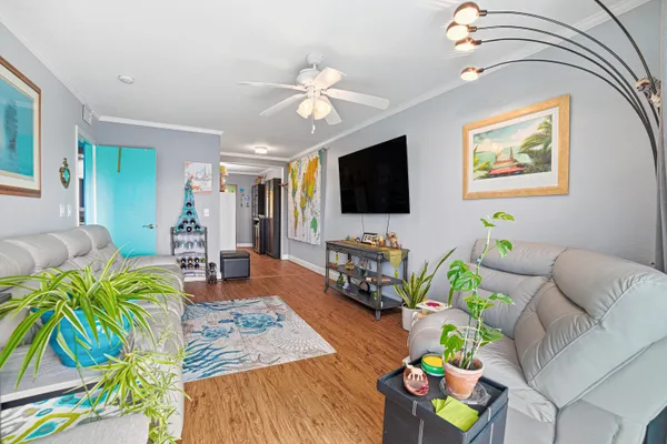 $219,600 | 112 Doolen Court, Unit 302, North Palm Beach, FL 33408