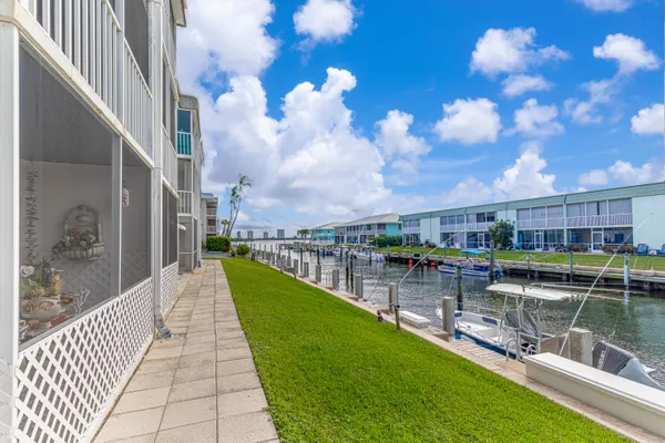 $219,600 | 112 Doolen Court, Unit 302, North Palm Beach, FL 33408