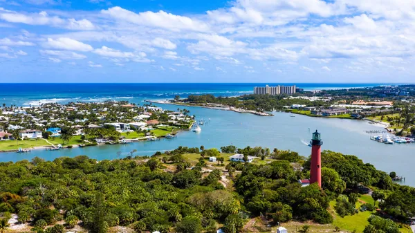 $219,600 | 112 Doolen Court, Unit 302, North Palm Beach, FL 33408