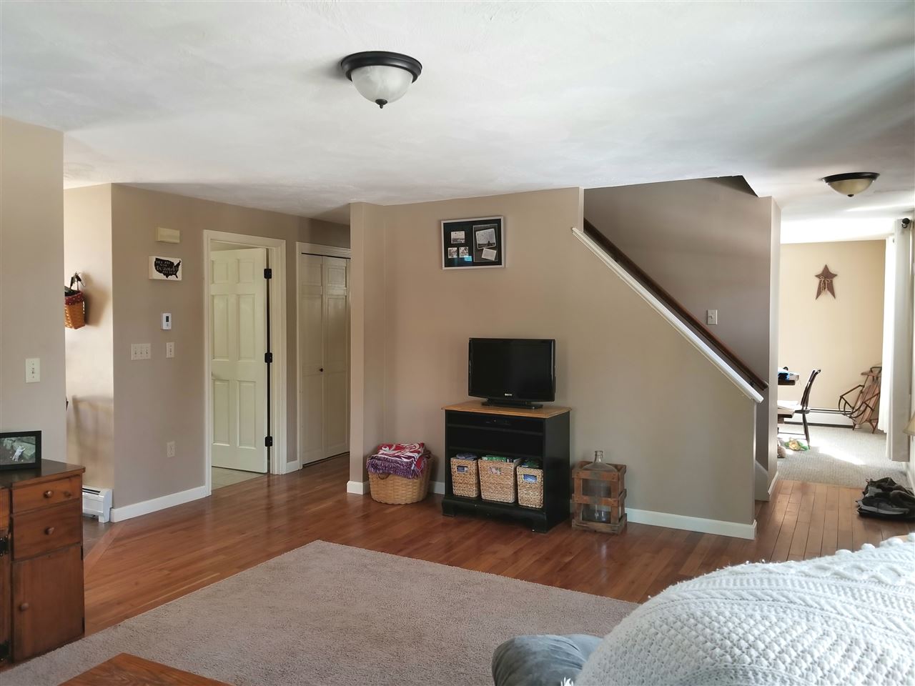 85 Goffstown Road Hooksett, NH 03106 - Photo 5 of 21