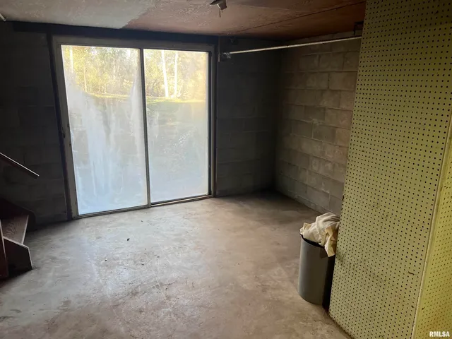 $119,900 | 22648 Fleming Road, Topeka, IL 61567