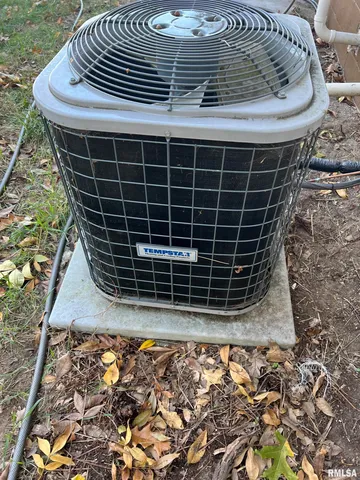 $119,900 | 22648 Fleming Road, Topeka, IL 61567