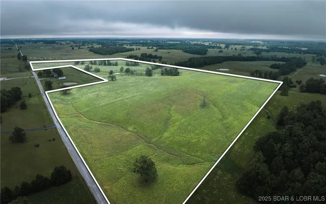 $585,000 | 1 Farm Road, Crane, MO 65633