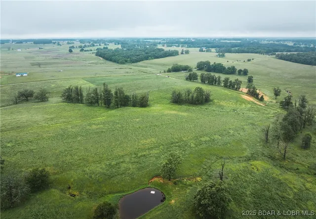 $585,000 | 1 Farm Road, Crane, MO 65633