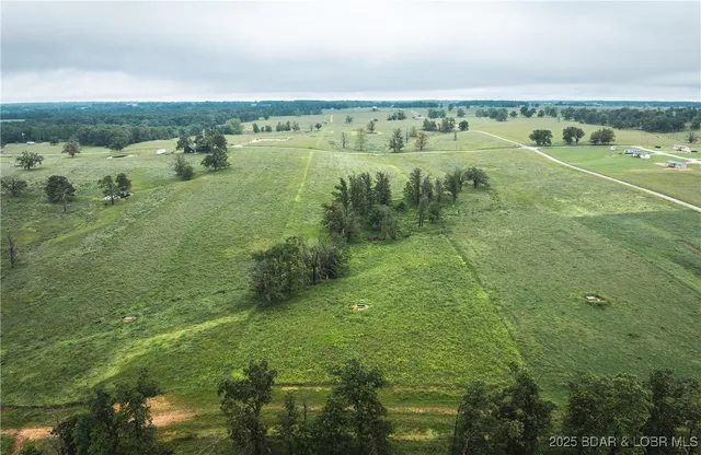 $585,000 | 1 Farm Road, Crane, MO 65633
