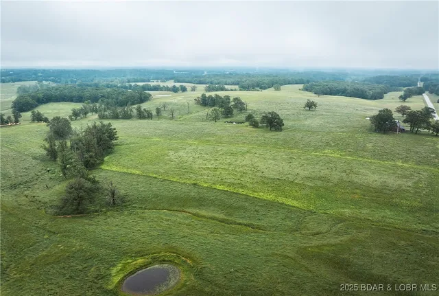 $585,000 | 1 Farm Road, Crane, MO 65633