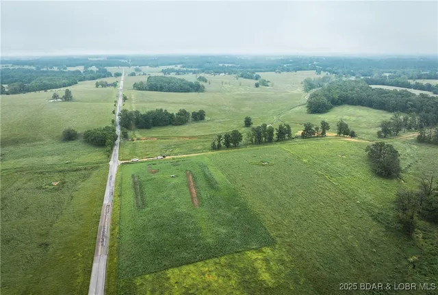 $585,000 | 1 Farm Road, Crane, MO 65633