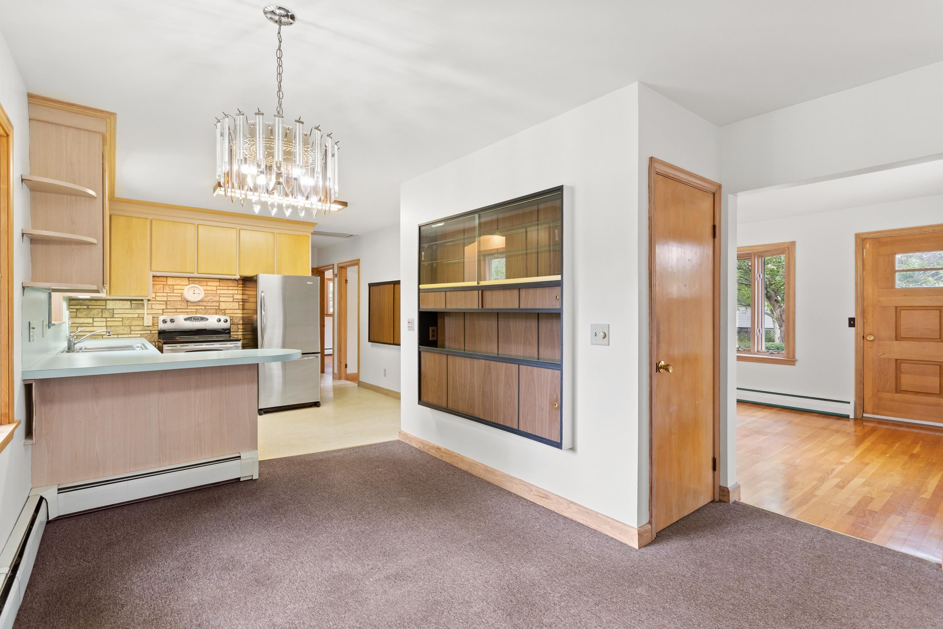 176 South Porter Street Manchester, NH 03103 - Photo 11 of 45