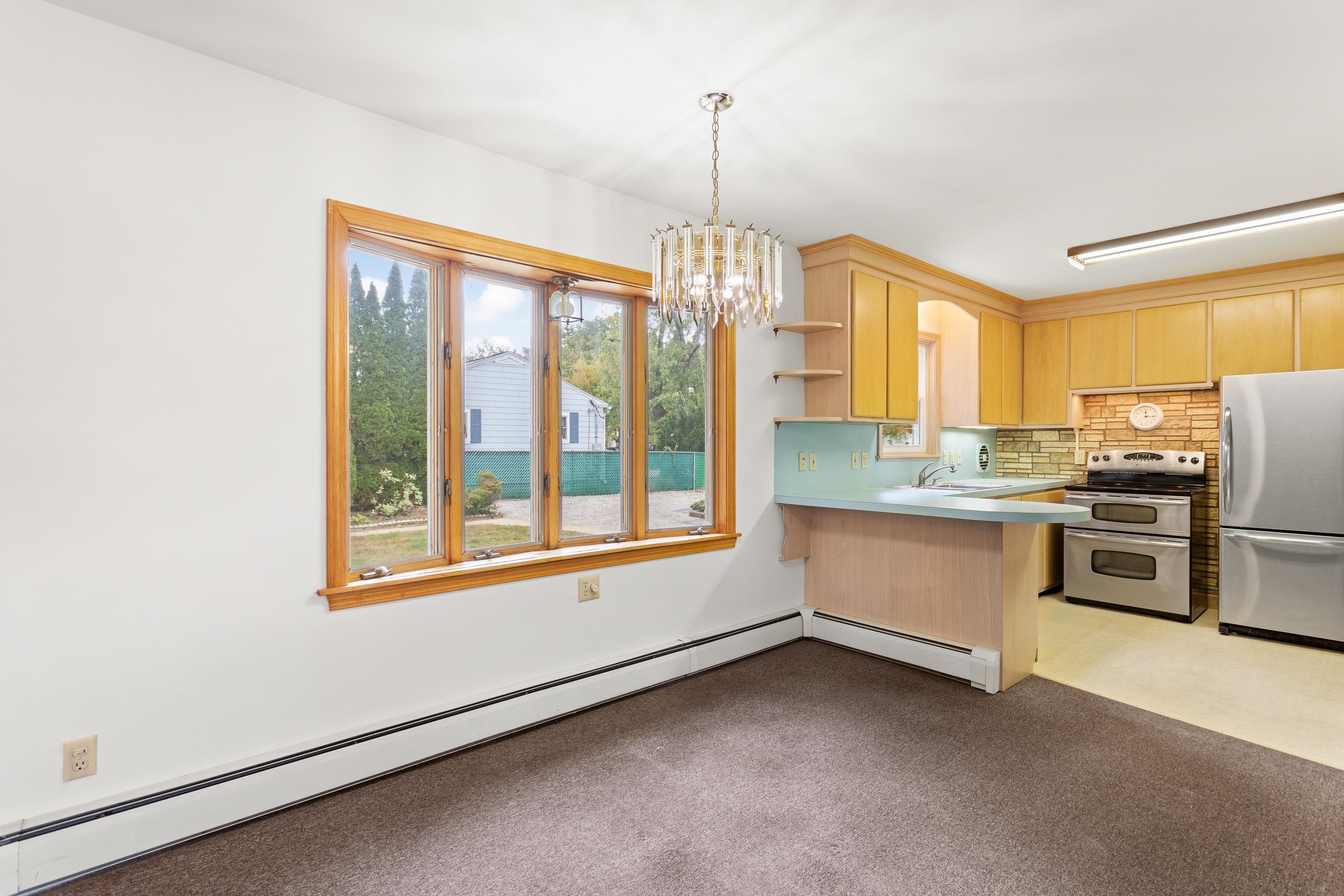 176 South Porter Street Manchester, NH 03103 - Photo 12 of 45