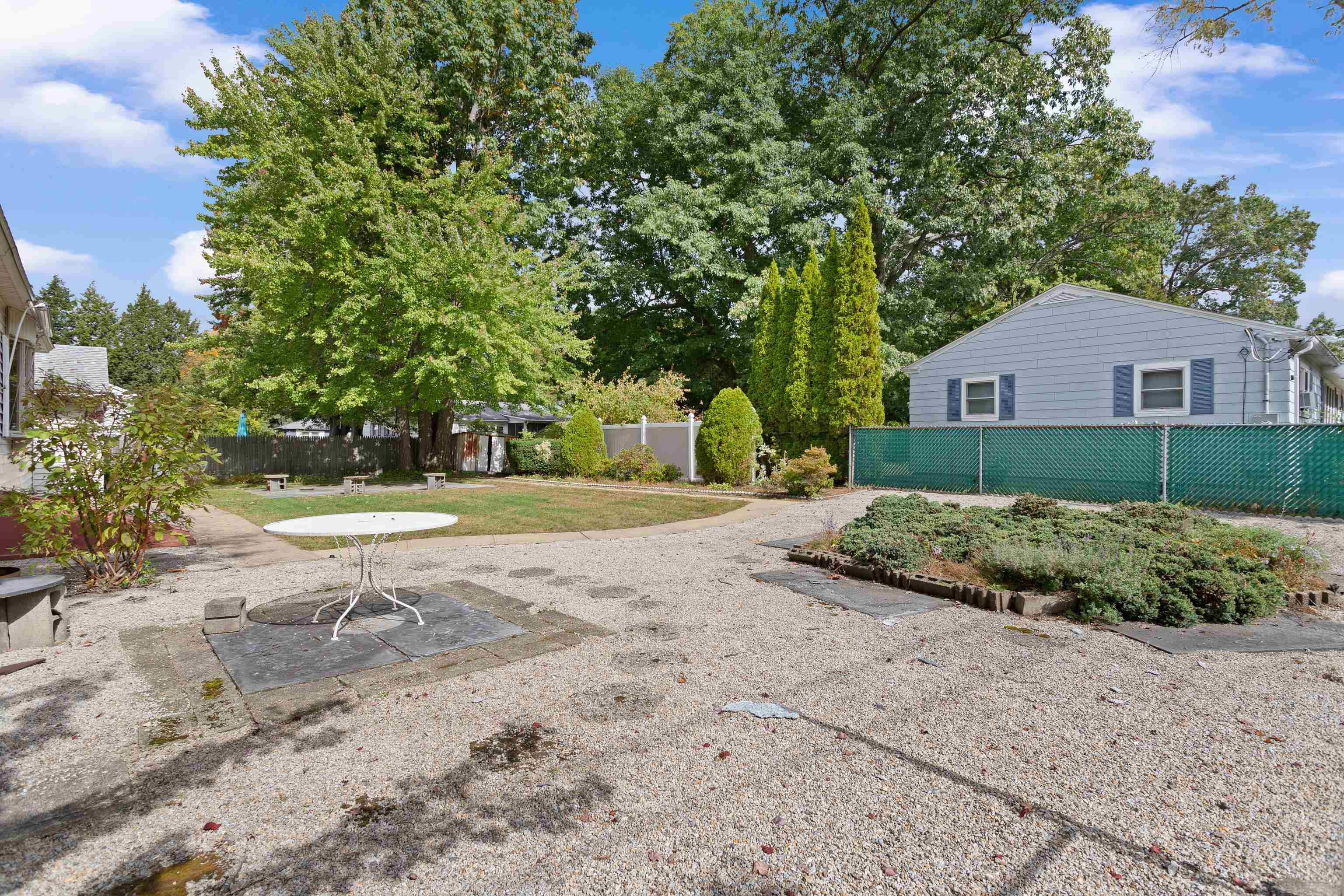 176 South Porter Street Manchester, NH 03103 - Photo 3 of 45