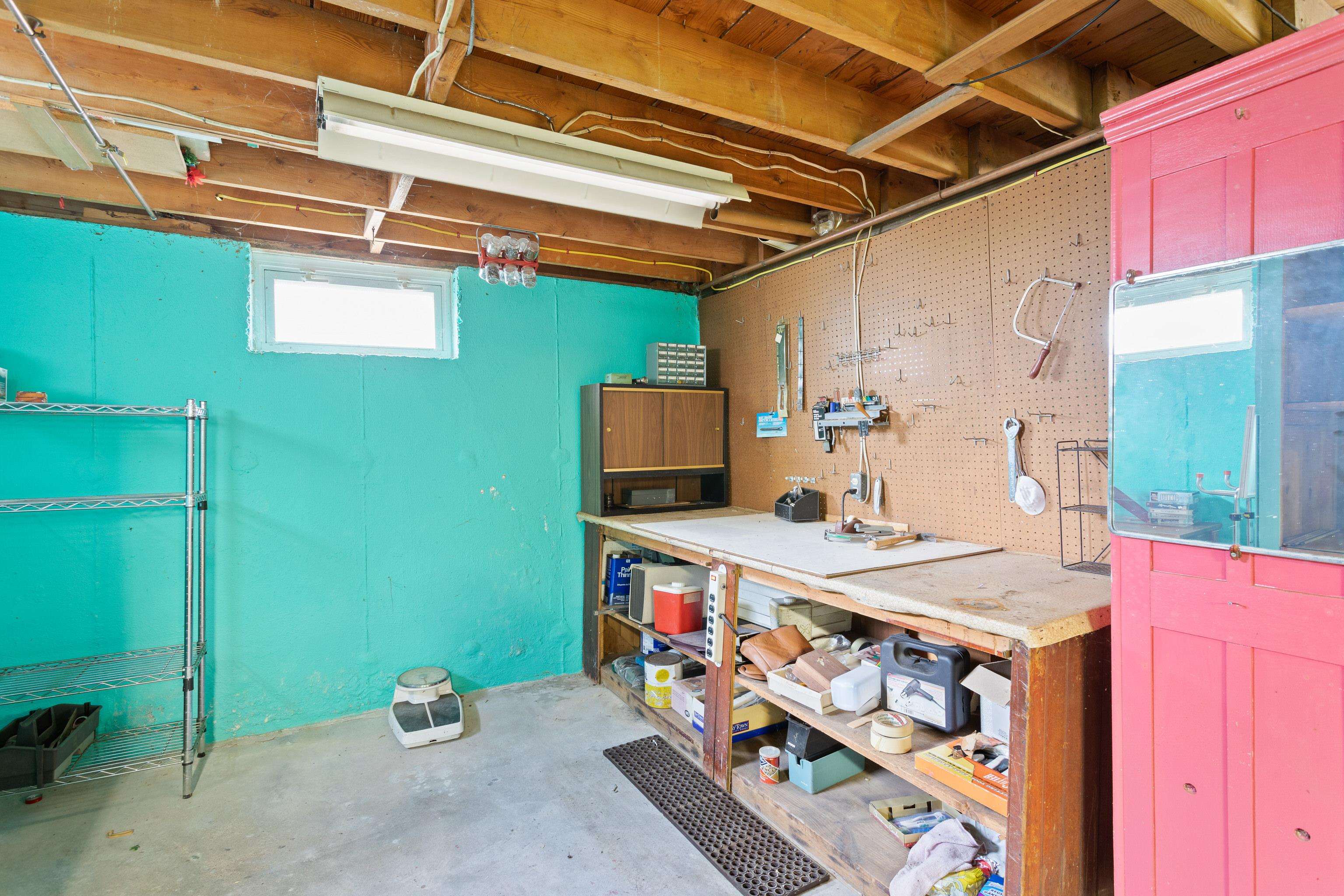 176 South Porter Street Manchester, NH 03103 - Photo 40 of 45