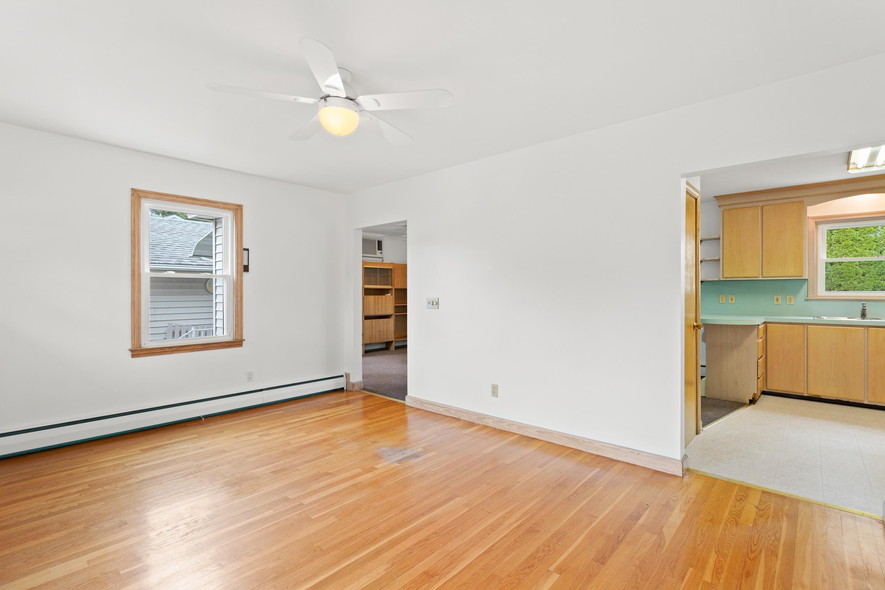 176 South Porter Street Manchester, NH 03103 - Photo 6 of 45