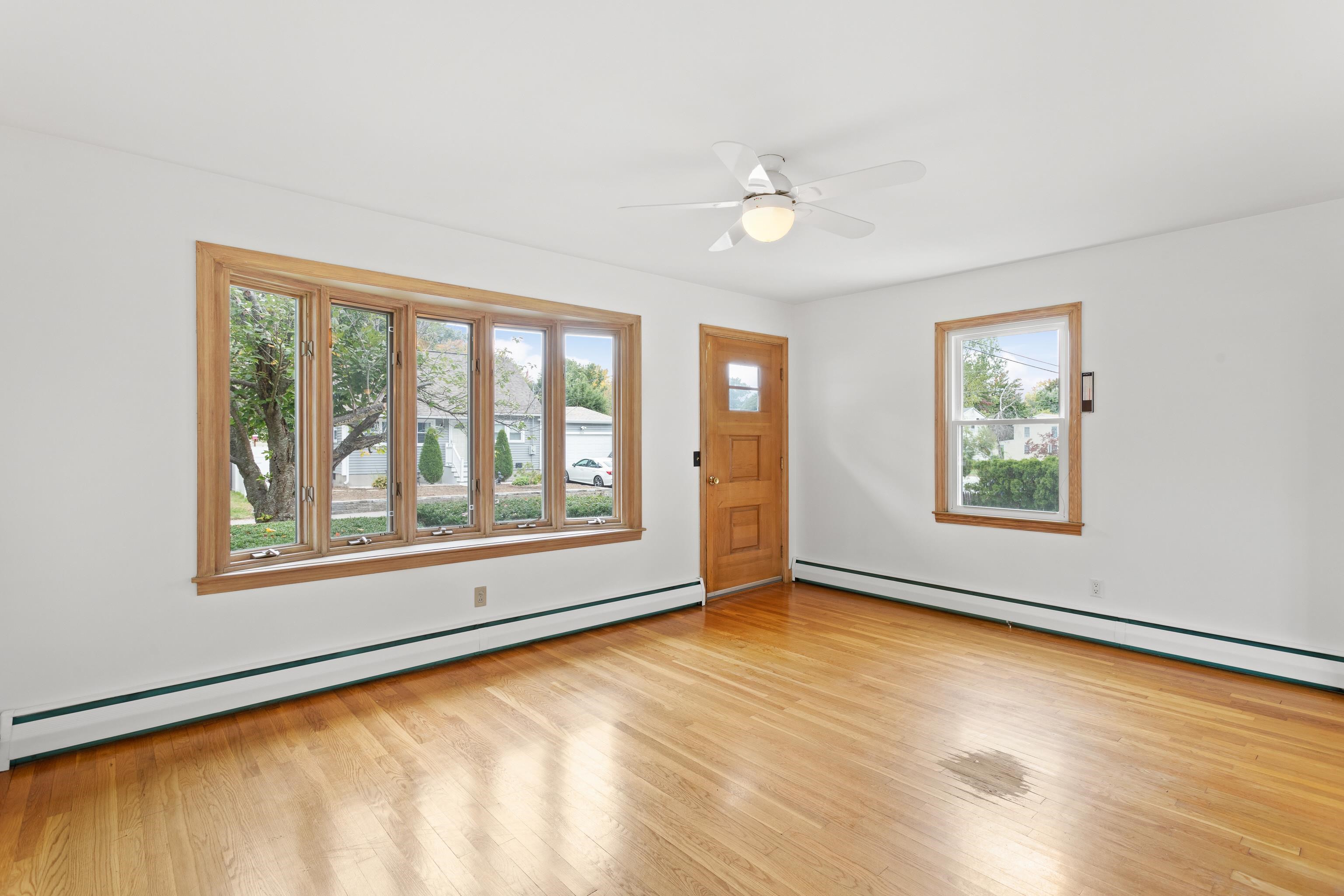 176 South Porter Street Manchester, NH 03103 - Photo 7 of 45