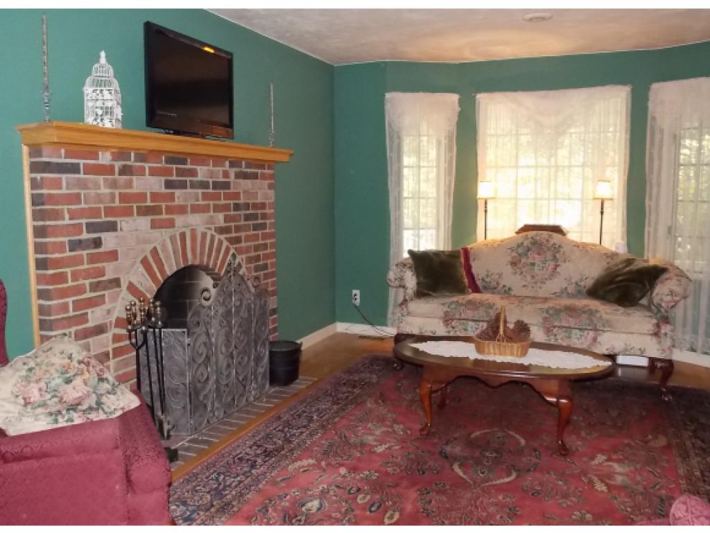 157 Holly Ridge Lane Conway, NH 03818 - Photo 10 of 34 Gallery Image 10