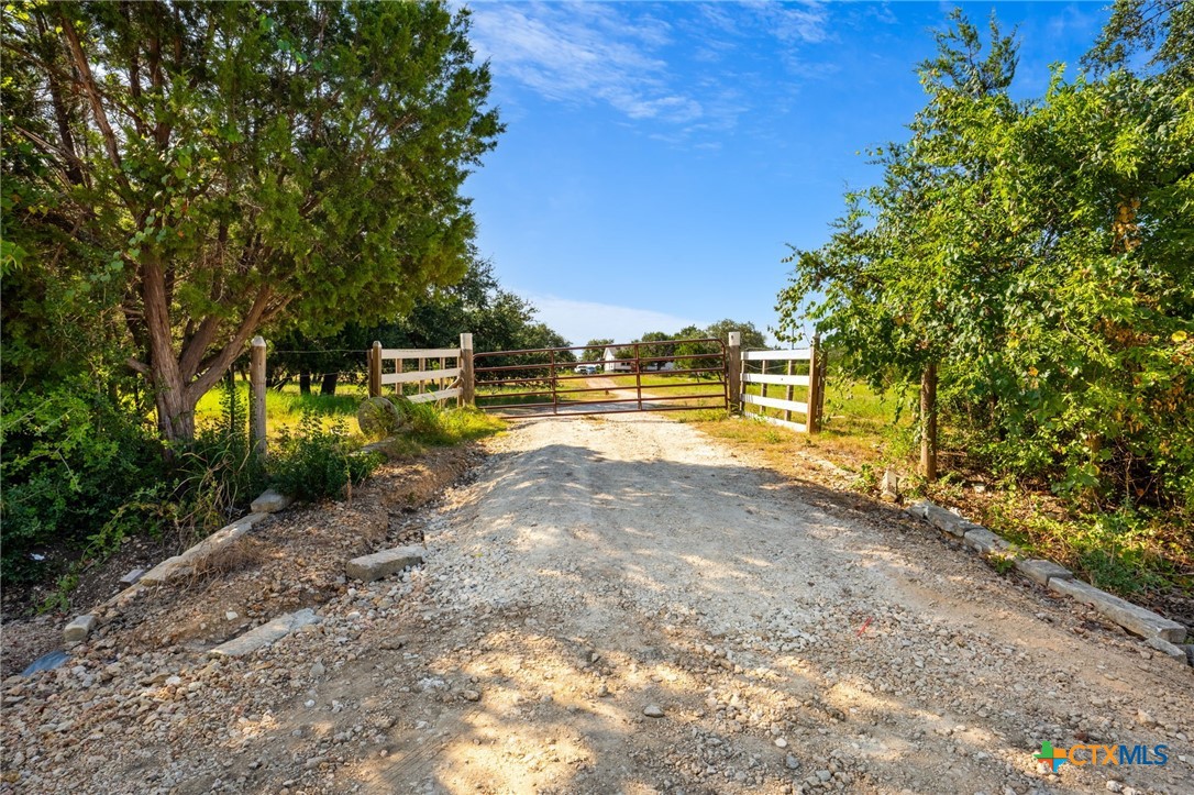 19665 Brooking Road Killeen, TX 76542 - Photo 6 of 37 Gallery Image 6