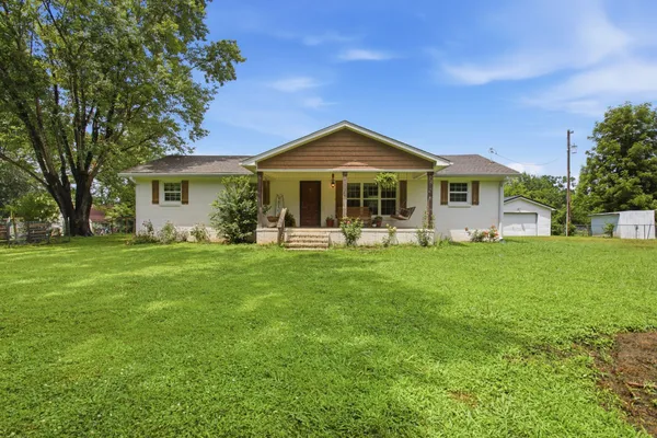$399,900 | 1900 Holly Grove Road, Lewisburg, TN 37091