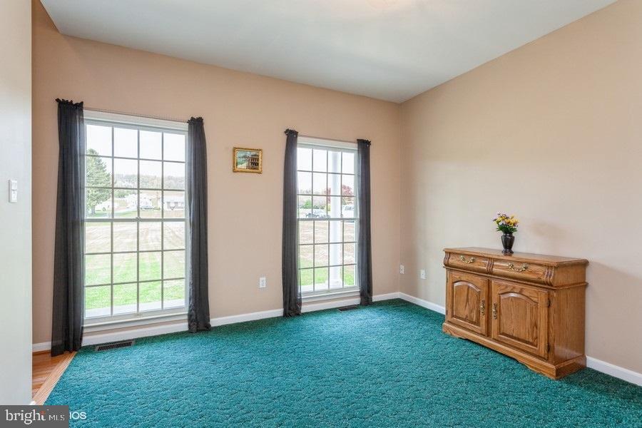 4547 Wentz Road Manchester, MD 21102 - Photo 15 of 44 Separate Dining Room