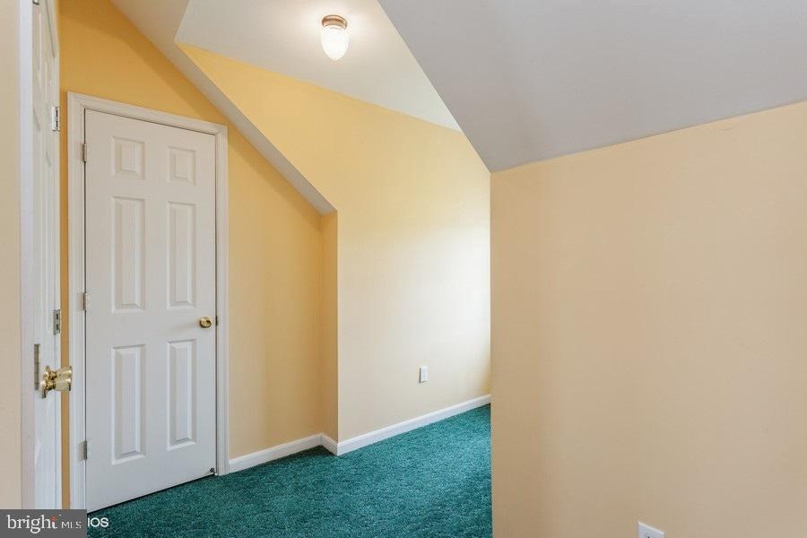 4547 Wentz Road Manchester, MD 21102 - Photo 22 of 44 Dressing Area Off Primary Bedroom