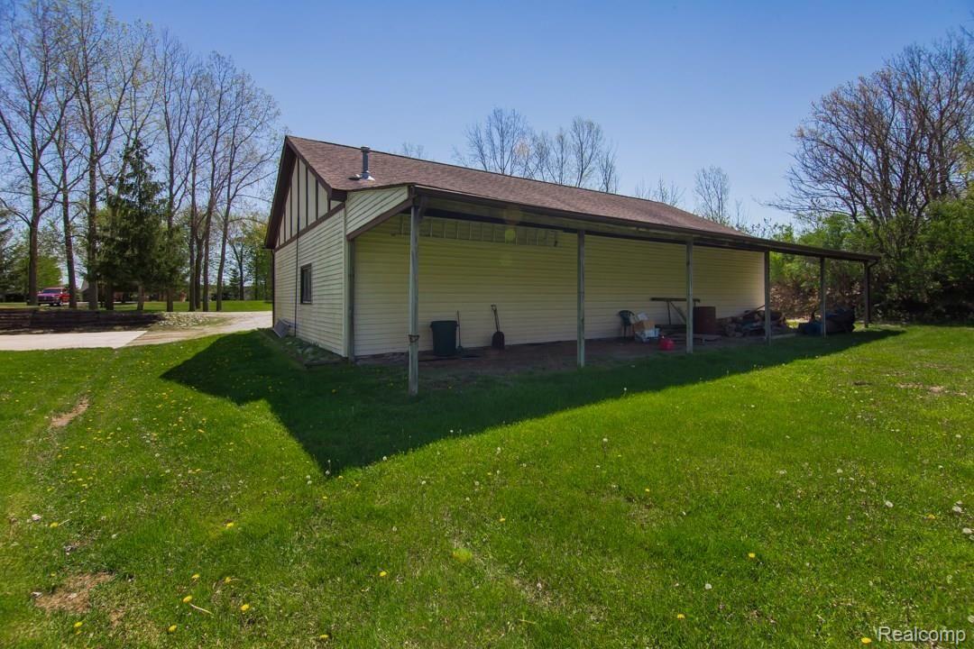 73555 Memphis Ridge Road Richmond, MI 48062 - Photo 23 of 75 IMG_3792.jpg