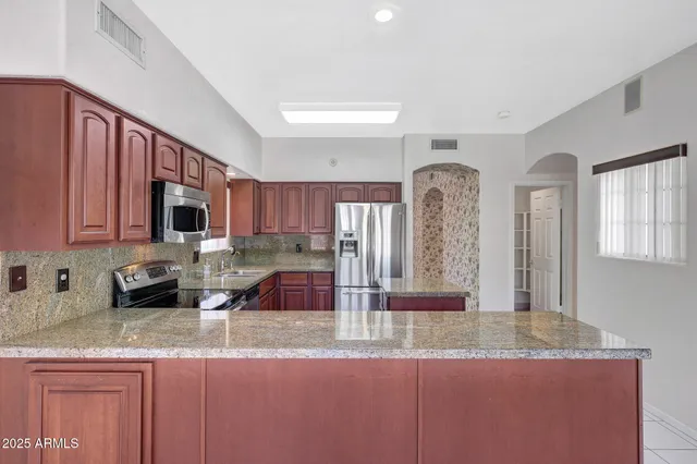 $1,090,000 | 1454 East Calle De Arcos, Tempe, AZ 85284