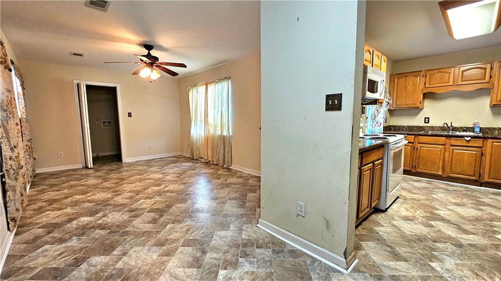 407 Center Street Arabi, LA 70032 - Photo 11 of 22