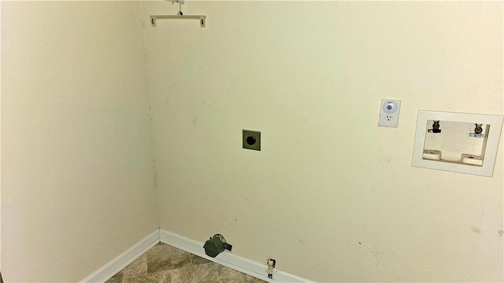 407 Center Street Arabi, LA 70032 - Photo 12 of 22