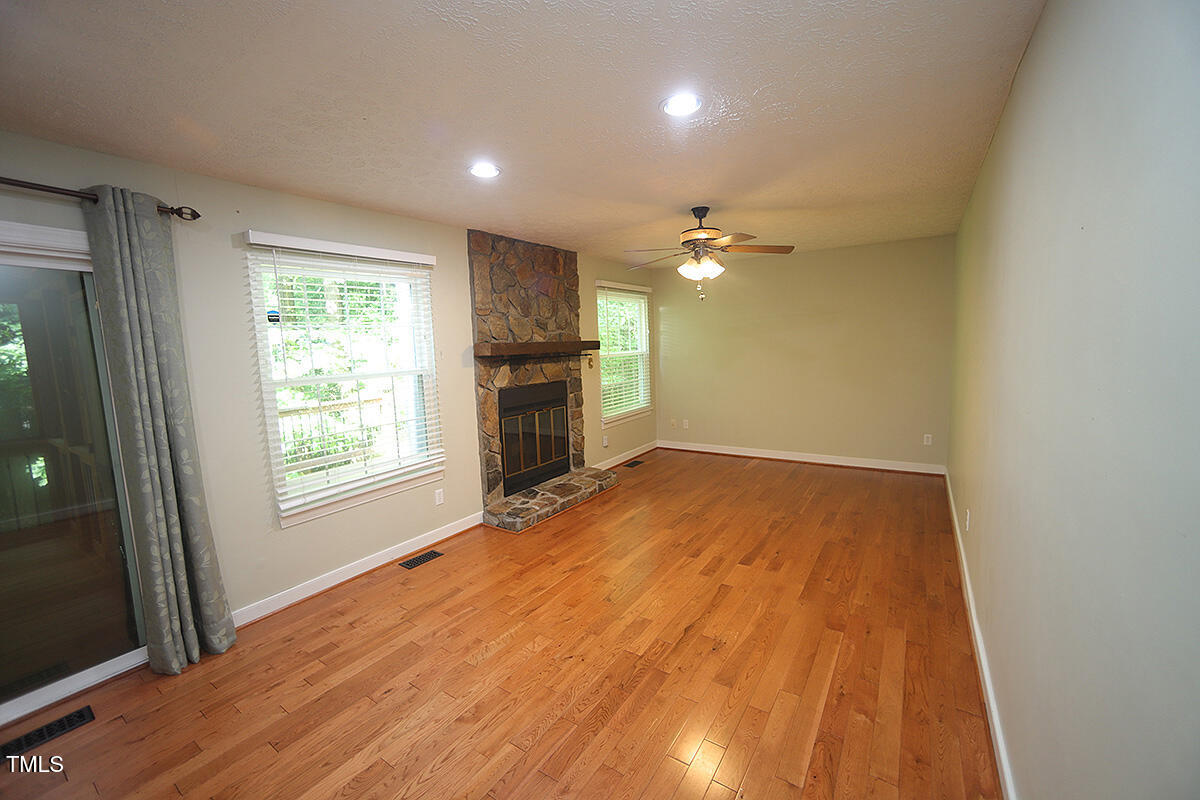 116 Trinity Woods Drive Raleigh, NC 27607 - Photo 11 of 32 116 Trinity Woods DrJ