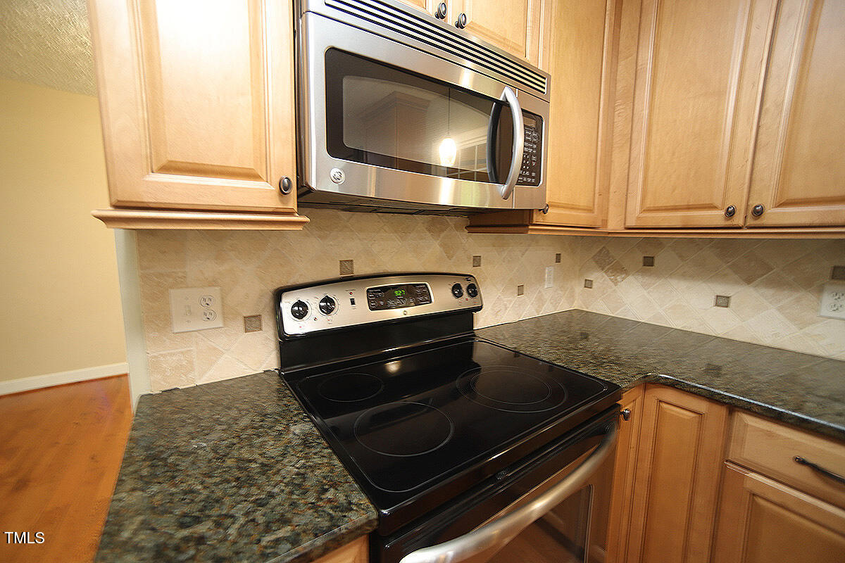 116 Trinity Woods Drive Raleigh, NC 27607 - Photo 10 of 32 116 Trinity Woods DrI