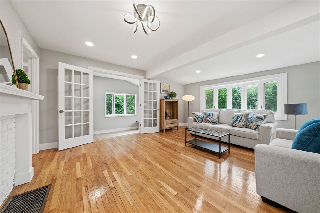 57 Mountain View Road Weymouth, MA 02189 - Photo 11 of 38 Gallery Image 11