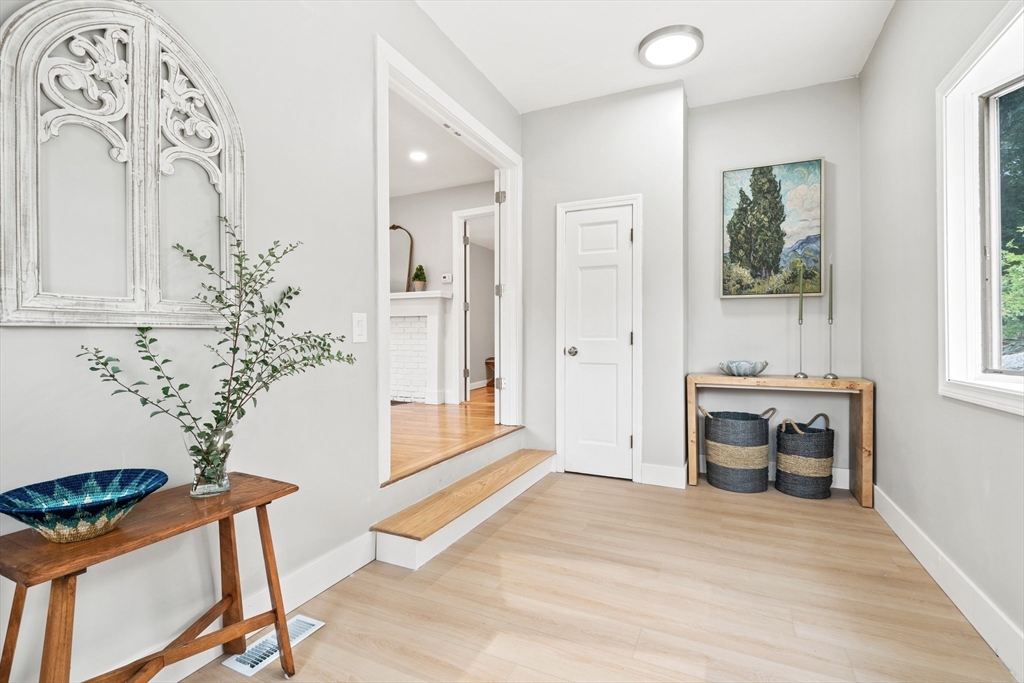 57 Mountain View Road Weymouth, MA 02189 - Photo 6 of 38 Gallery Image 6
