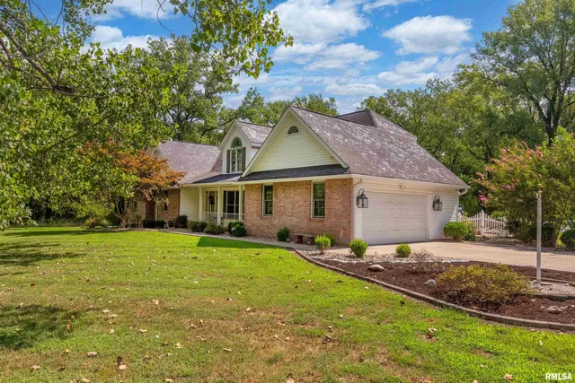 $549,900 | 7082 Highway 152, Du Quoin, IL 62832