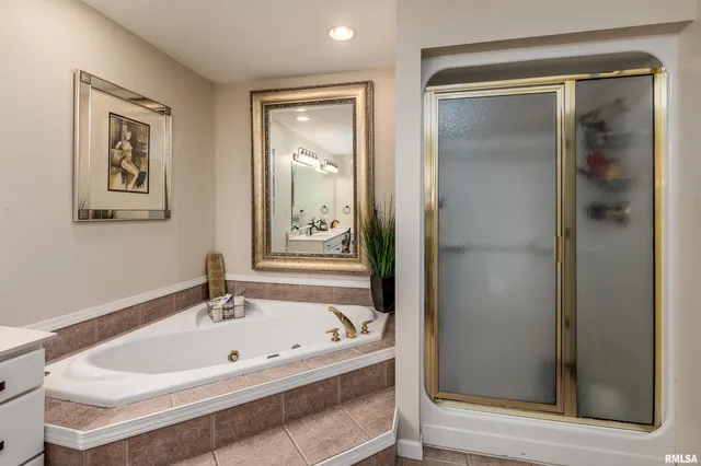 $549,900 | 7082 Highway 152, Du Quoin, IL 62832