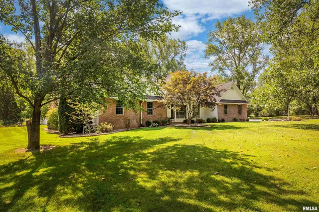 $549,900 | 7082 Highway 152, Du Quoin, IL 62832