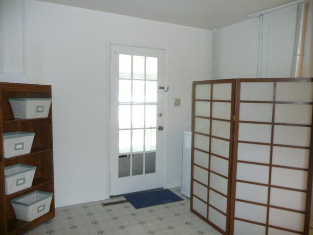 4312 Etna Road Whitehall, OH 43213 - Photo 9 of 17