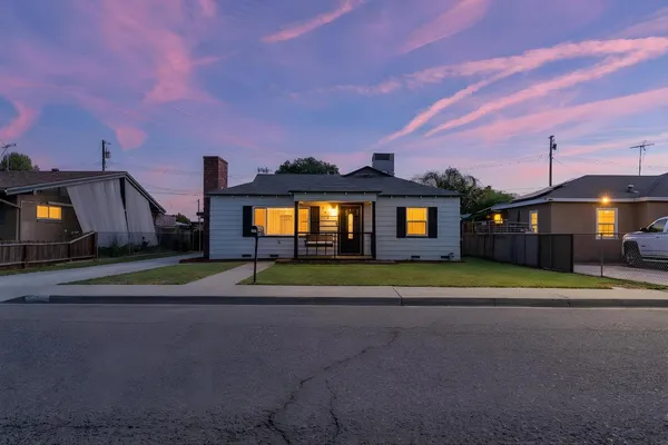 $330,000 | 343 Walnut Street, Lemoore, CA 93245