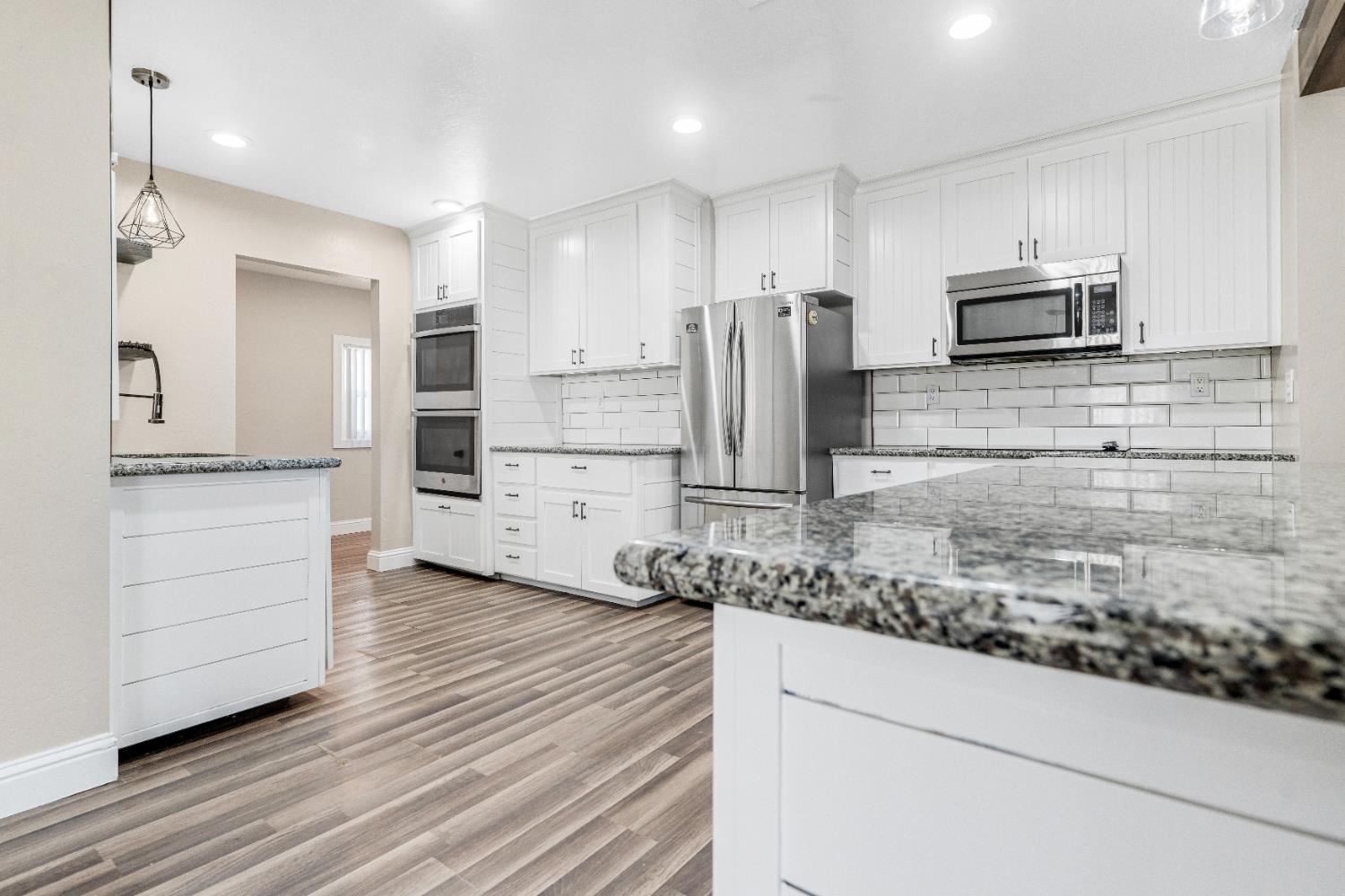 343 Walnut Street Lemoore, CA 93245 - Photo 12 of 38