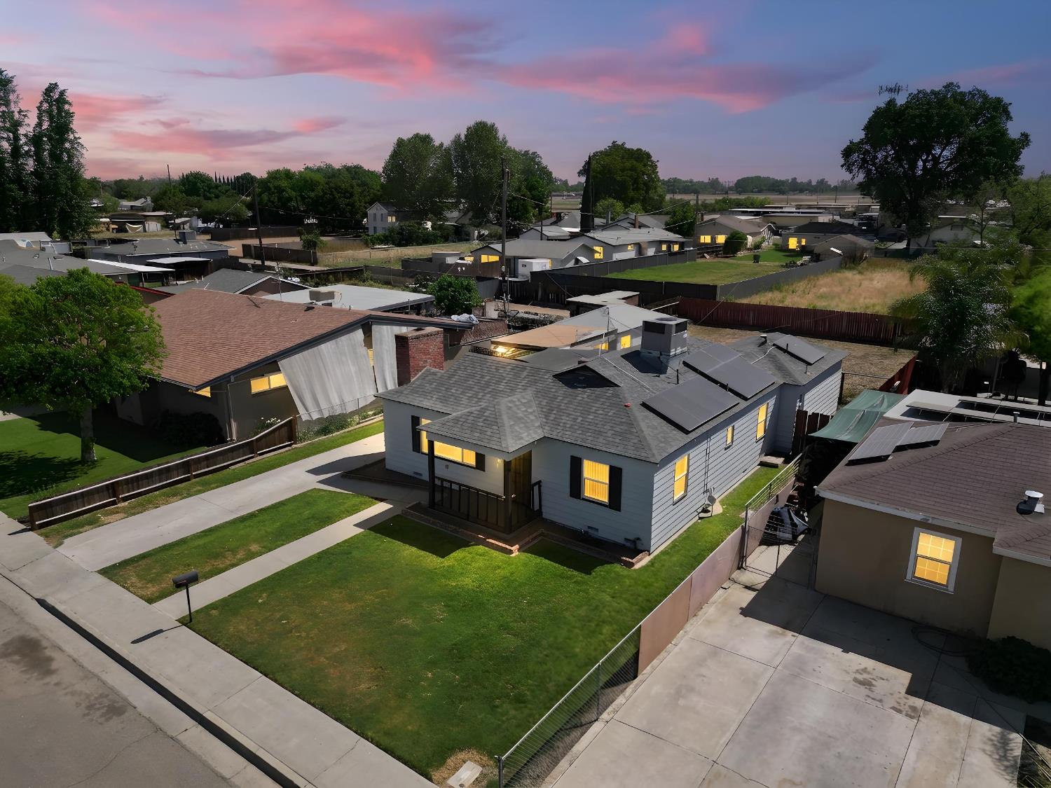 343 Walnut Street Lemoore, CA 93245 - Photo 3 of 38