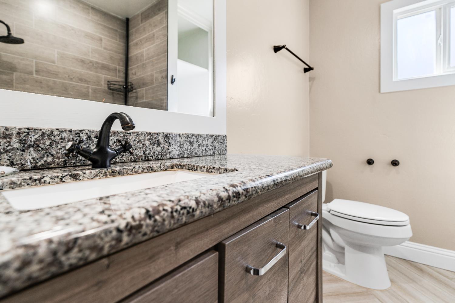 343 Walnut Street Lemoore, CA 93245 - Photo 32 of 38