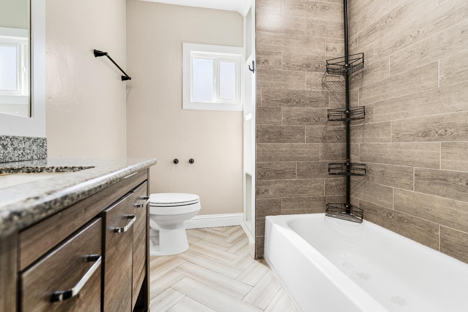 343 Walnut Street Lemoore, CA 93245 - Photo 33 of 38