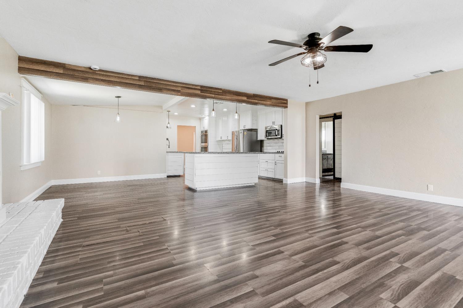 343 Walnut Street Lemoore, CA 93245 - Photo 8 of 38