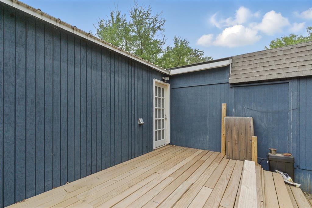 1437 Forrest Trail Azle, TX 76020 - Photo 27 of 36