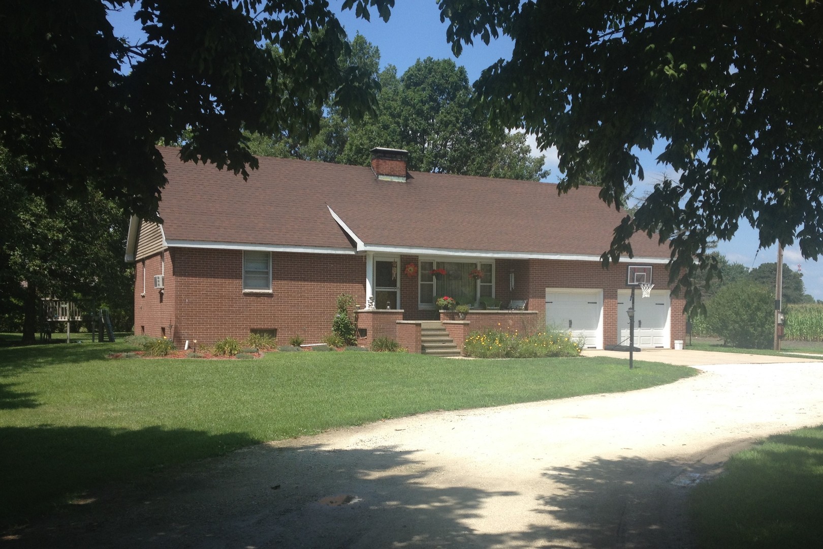 224 Stockholm Road Paxton, IL 60957 - Photo 1 of 1