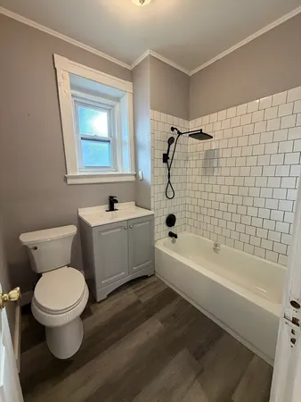 $1,900 | 15 Lynde Street, Unit 2, Salem, MA 01970